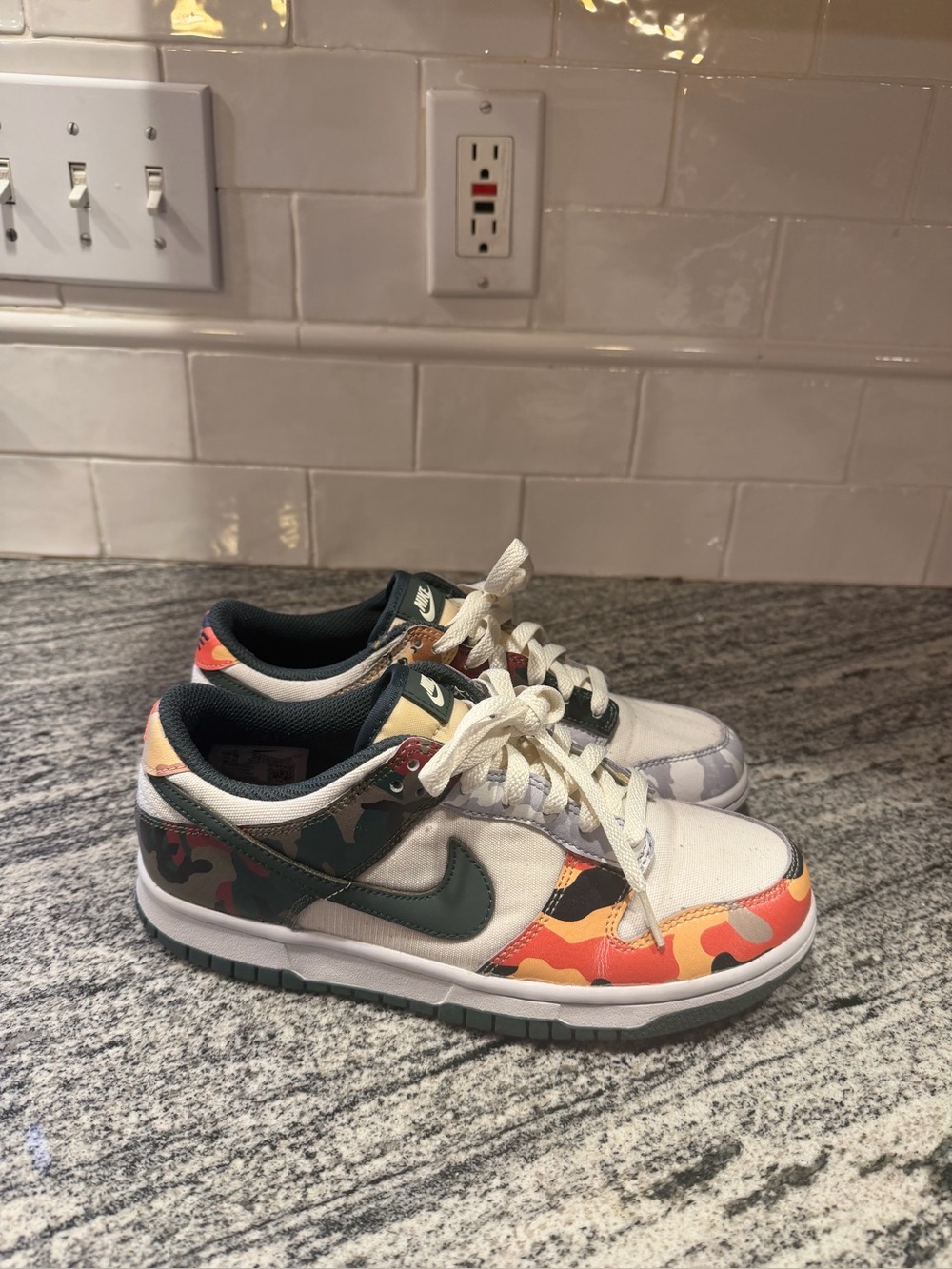 Youth (GS) Nike Dunk Low SE Sail Multi-Camo DB1909-100 Size 5.5/Women’s 7